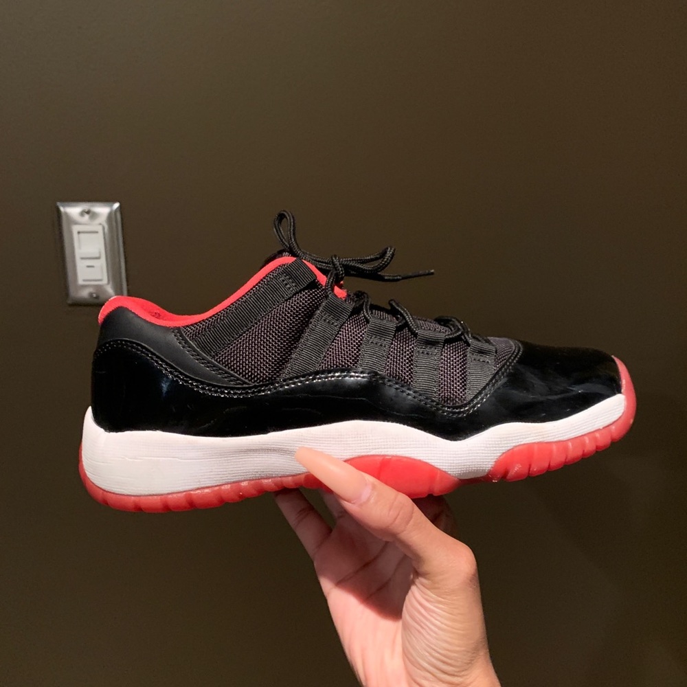 Jordan low 11 bred